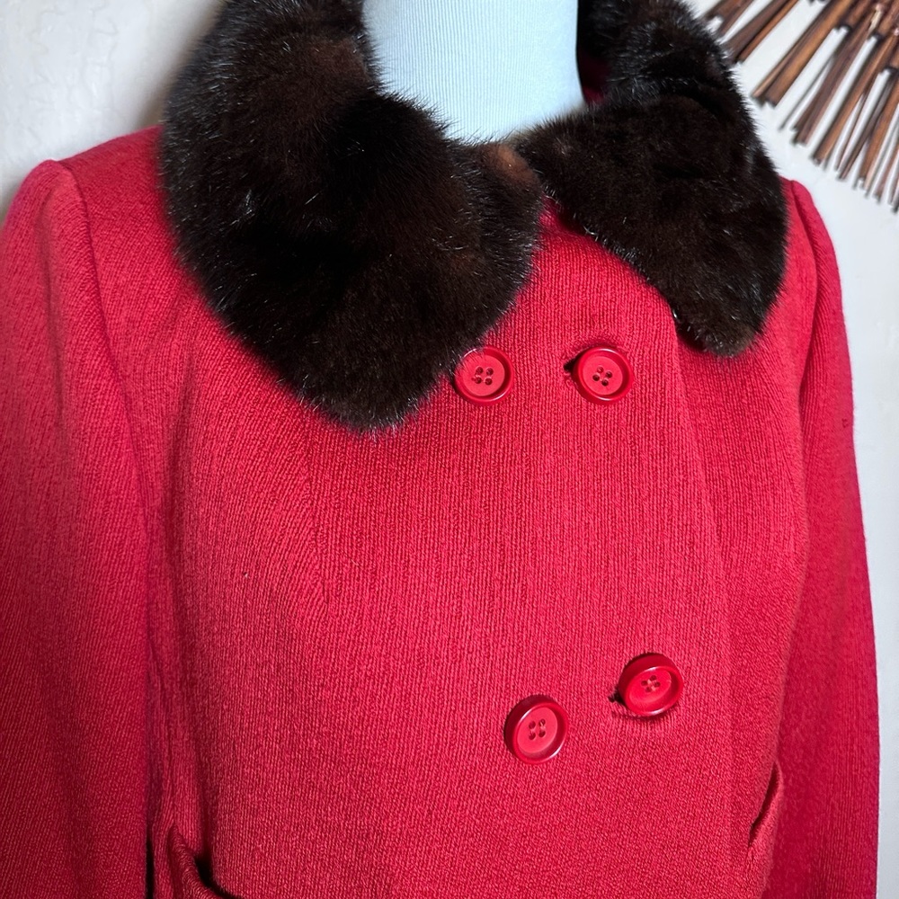 Vintage 1960s Ransohoffs Jack Feit Wool Skirt Suit w/ Fur Trim - Picture 3 of 12